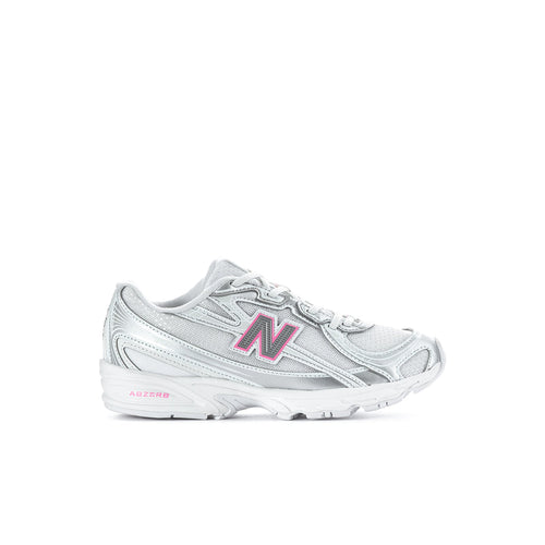 Kids running sneakers in silver metallic with magenta N logo, lace-up