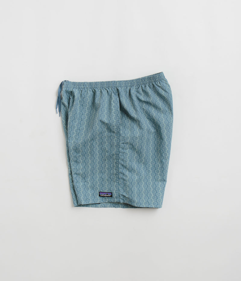 Patagonia Baggies Longs 7" Shorts in Kaleidoscope: Still Blue