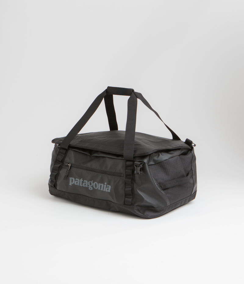 Patagonia Black Hole Duffel Bag 40L in Black and Black