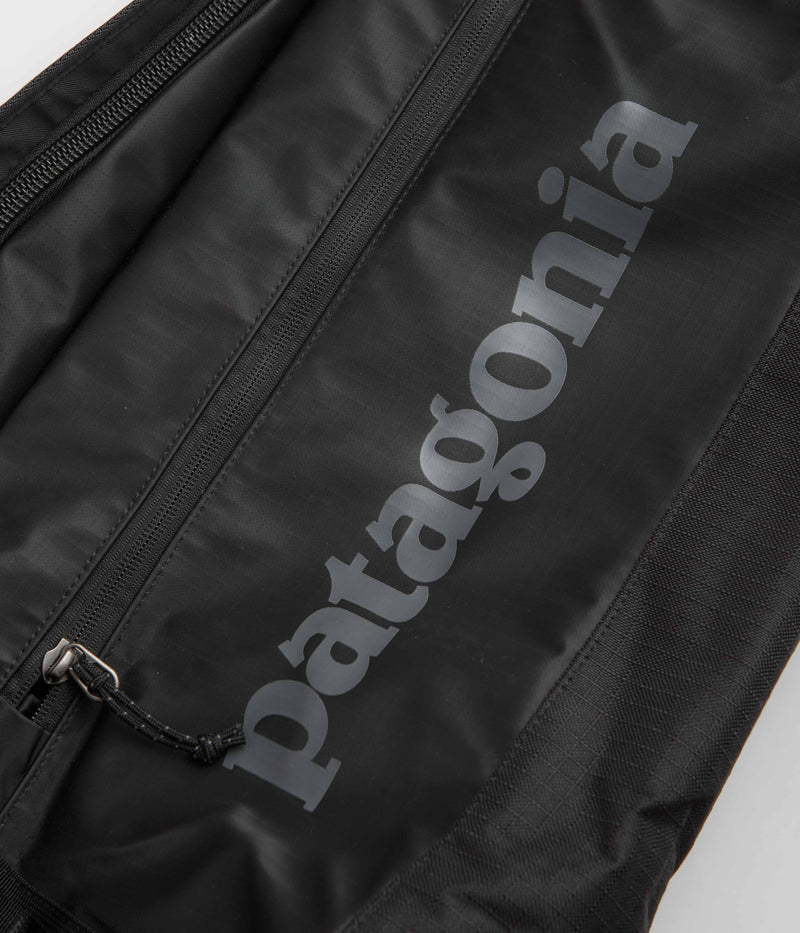Patagonia Black Hole Duffel Bag 70L in Black
