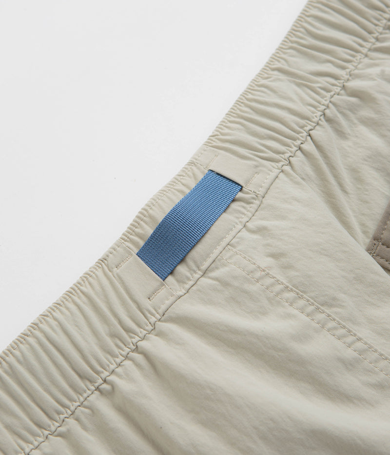 Patagonia Outdoor Everyday 6" Shorts in Pelican