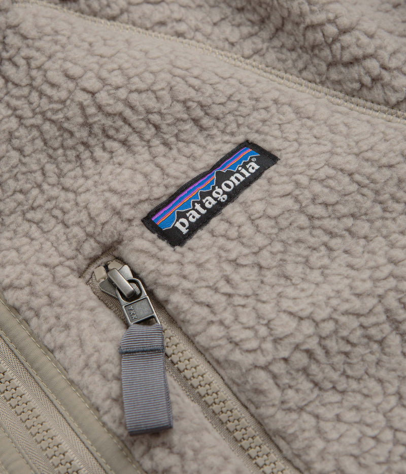 Patagonia Retro Pile Fleece Jacket in Seabird Grey