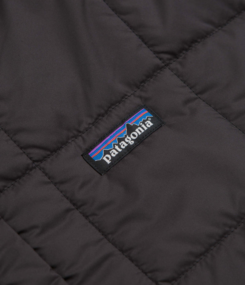 Patagonia Womens Light Gust Hooded Pullover Jacket in Black