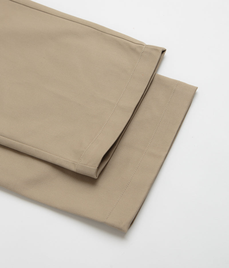 Universal Overall Type.04 Wide Pants in C Beige